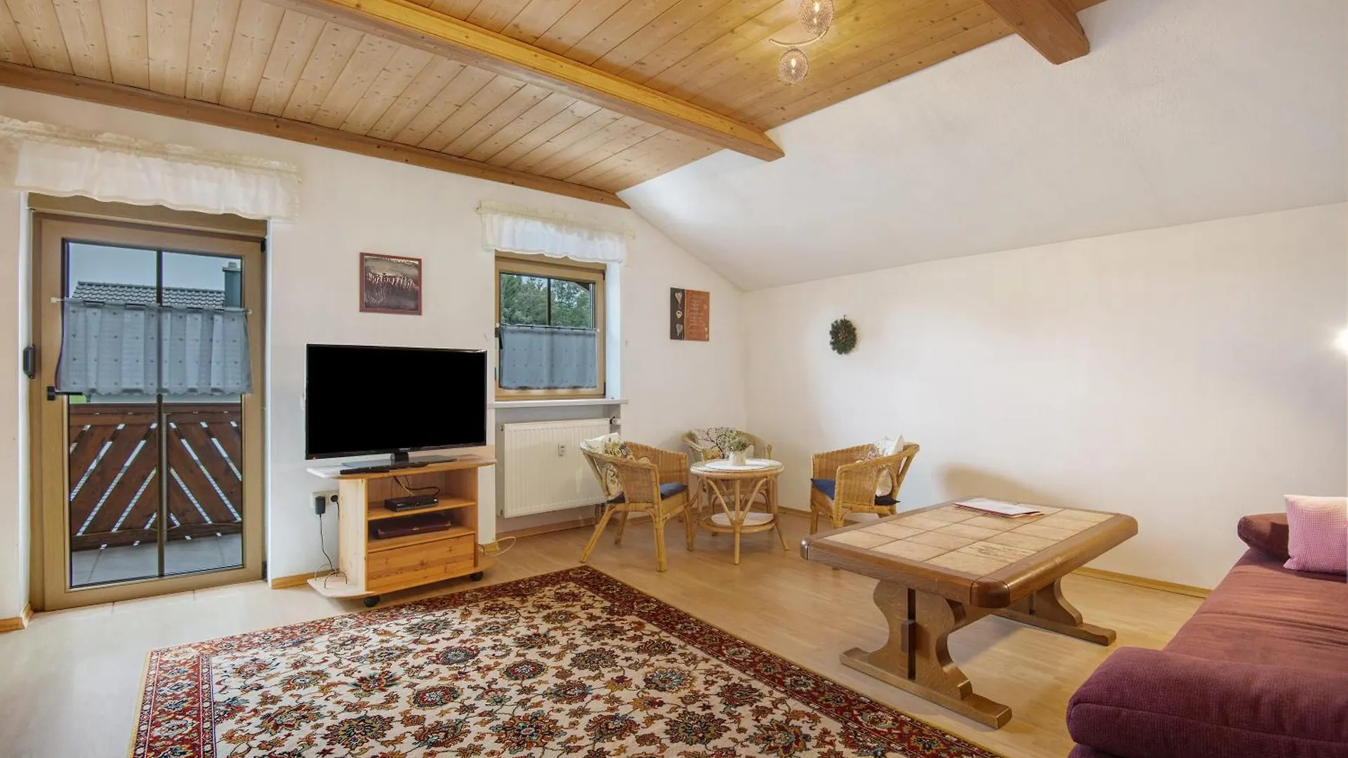 Ferienwohnung Schneider contacts